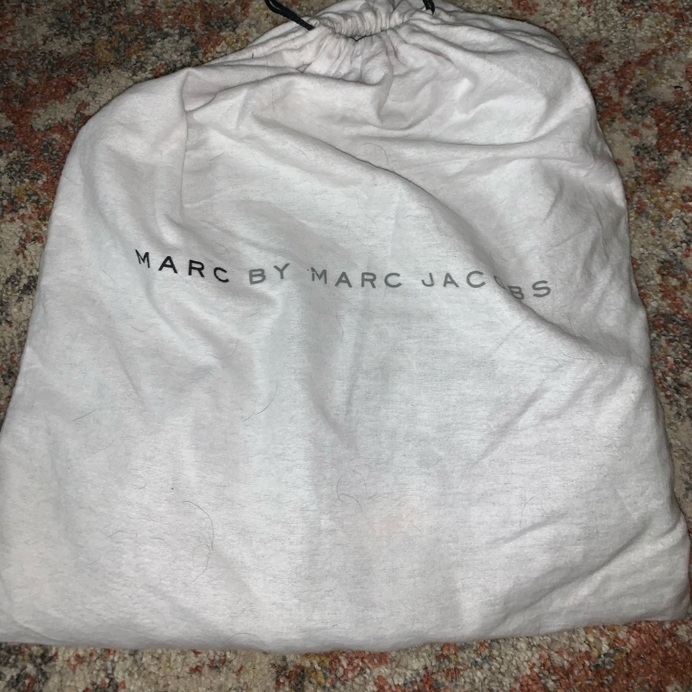 Black Marc Jacobs hobo bag